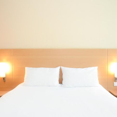 Ibis Kortrijk Centrum Exterior photo